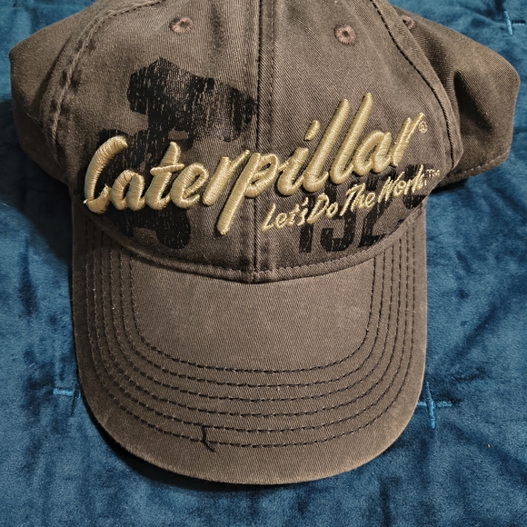 Caterpillar Logo Caps in Red, Black, and Olive - Picture 6 of 16